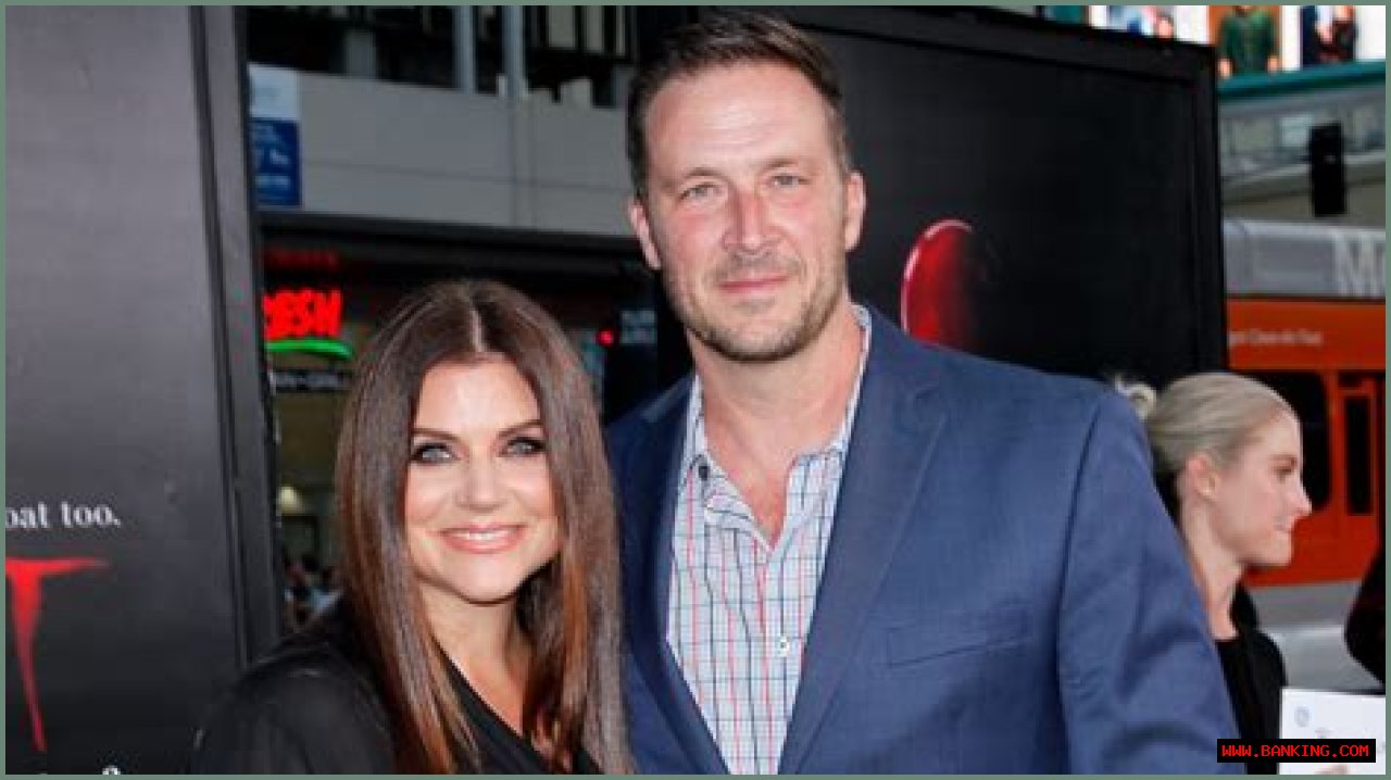 Unveiling The Secrets Of Tiffani Thiessen's Enduring Marriage